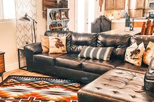 Cowboy Chic: Transforming Your Home with Western Decor