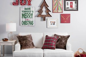 Inspiring Holiday Wall Decor to Make Your Home Merry and Bright