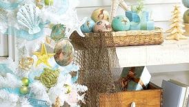 Sandy Shores and Festive Decor: Coastal Christmas Inspirations  