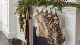 Unique Christmas Wall Decor Ideas to Spread Holiday Cheer  