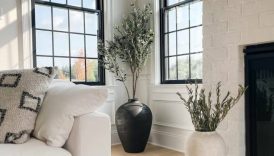 Maximizing Impact: Tips for Displaying a Large Floor Vase  