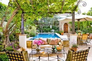 Creating a Charming Outdoor Oasis: The Power of Yard Ornaments