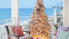 Christmas by the Coast: Styling Your Home with Coastal Decor  