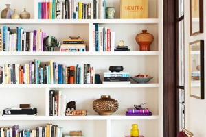 10 Creative Ways to Style Your Bookshelf